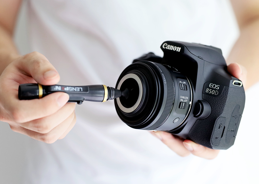 Kiểm tra và làm sạch máy ảnh thường xuyên